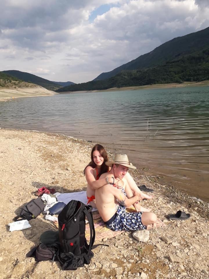 Penzion Zavojsko Jezero Pirot - Smestaj Manic Gostusa Exteriér fotografie